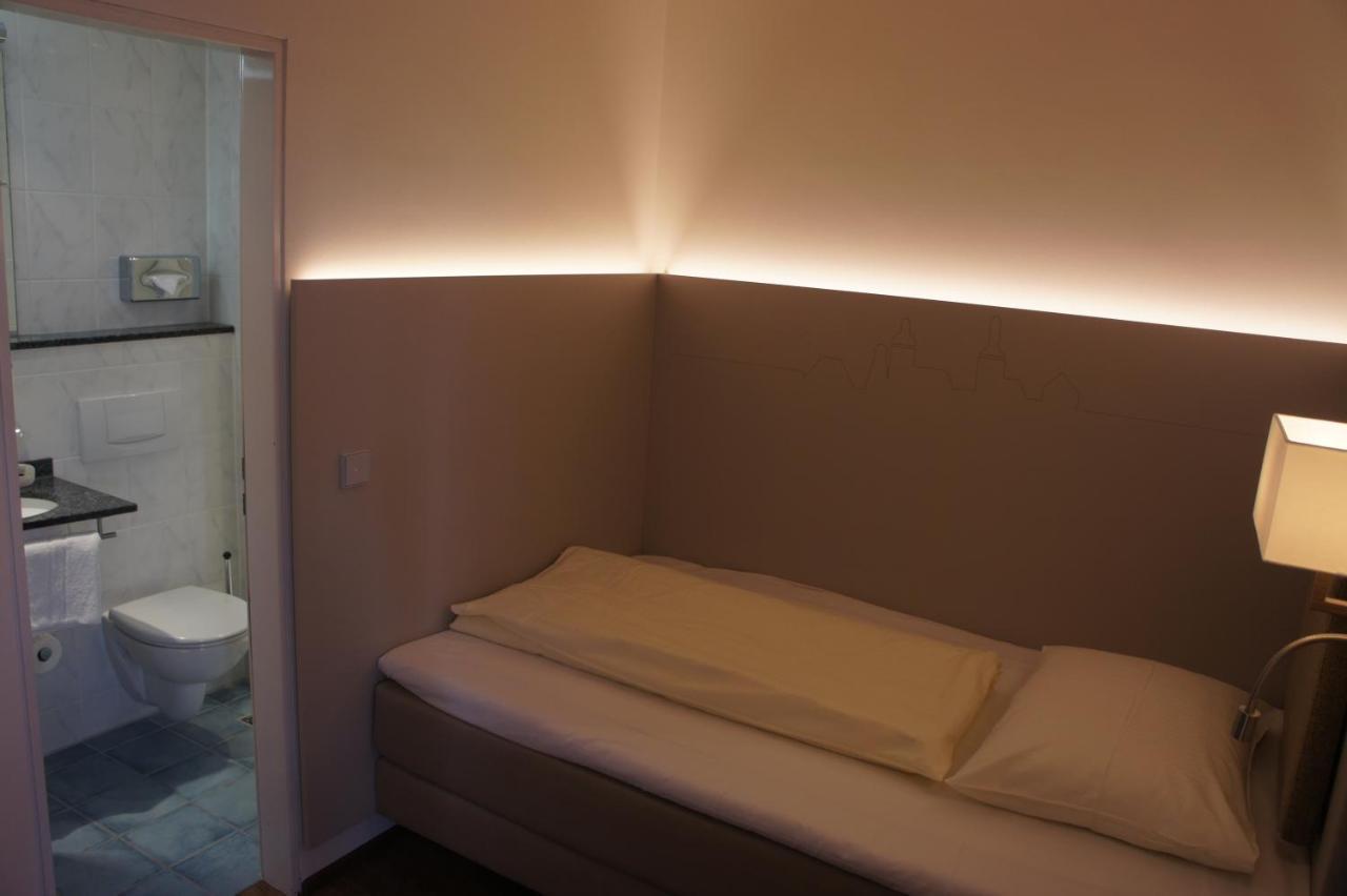 Stadthotel Engel Ettlingen Dış mekan fotoğraf